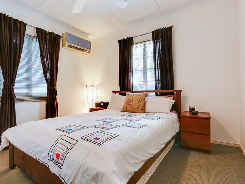 25 Keeling St, Coopers Plains QLD 4108