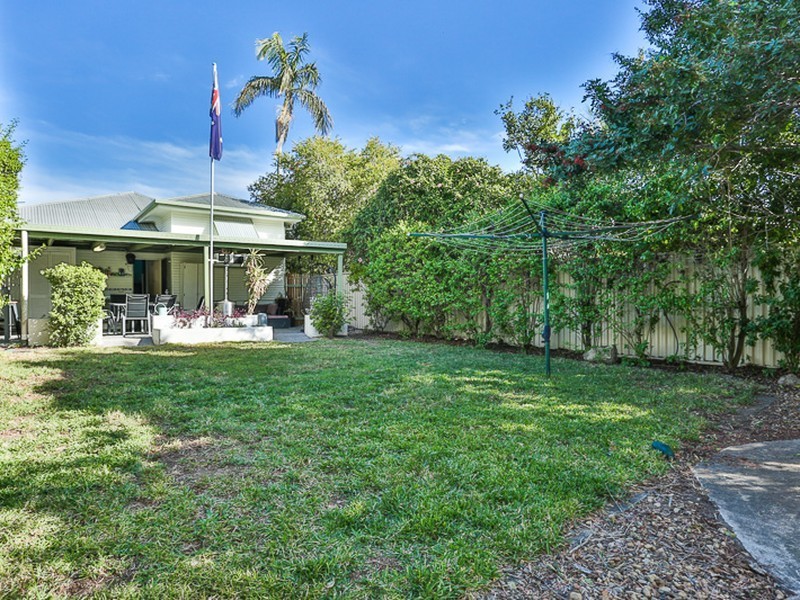 25 Keeling St, Coopers Plains QLD 4108