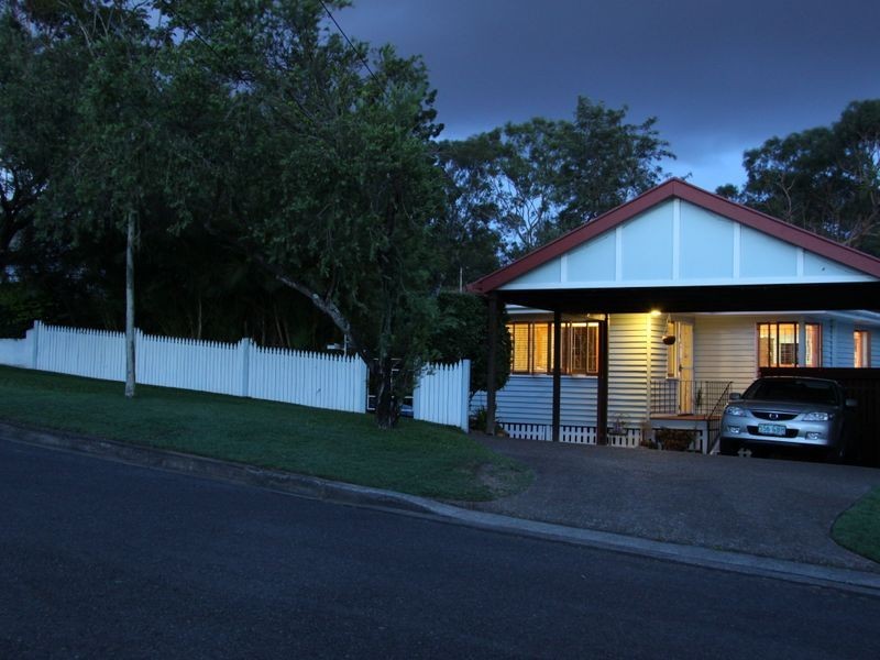 40 Beverley Hill Street, Moorooka QLD 4105