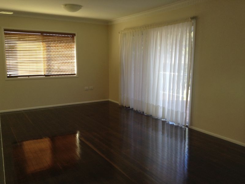 11 Tuckett Rd, Salisbury QLD 4107