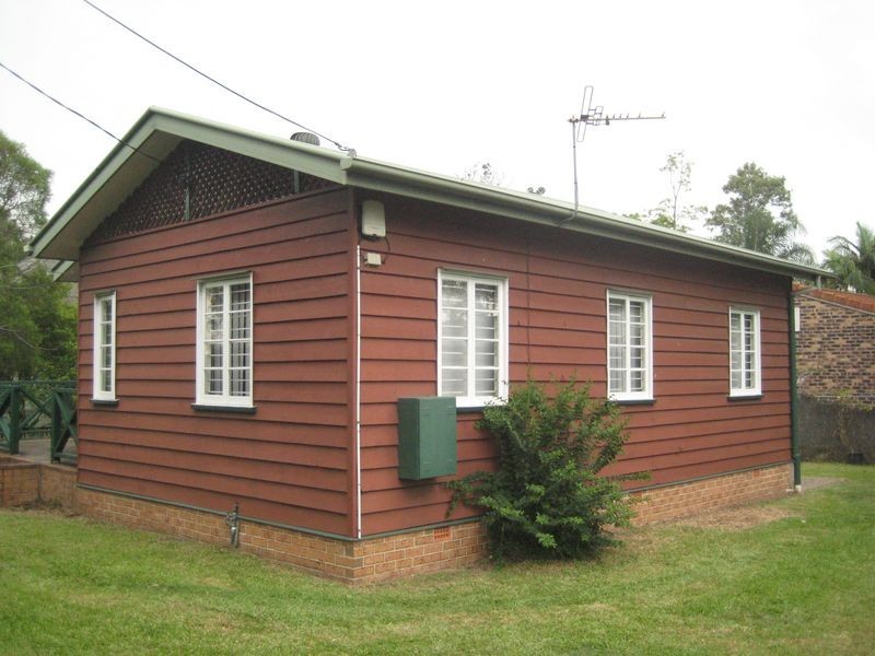 44 Orange Grove Rd, Coopers Plains QLD 4108