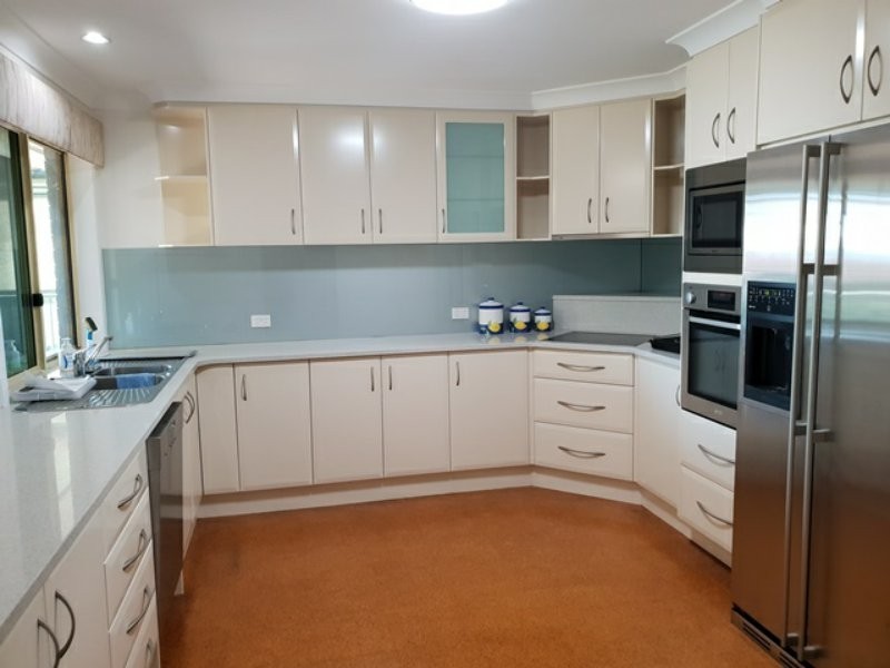 15 Garrawilla St, Robertson QLD 4109