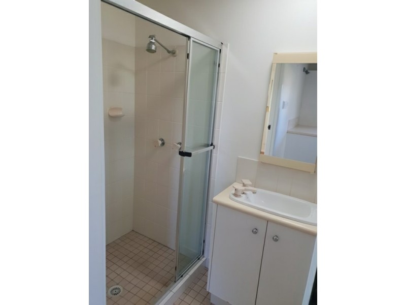 15 Garrawilla St, Robertson QLD 4109