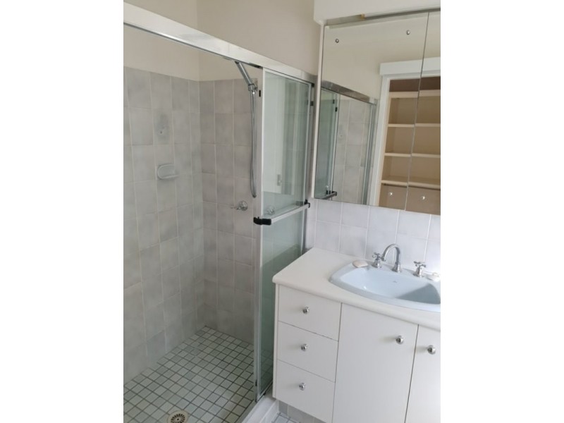 15 Garrawilla St, Robertson QLD 4109