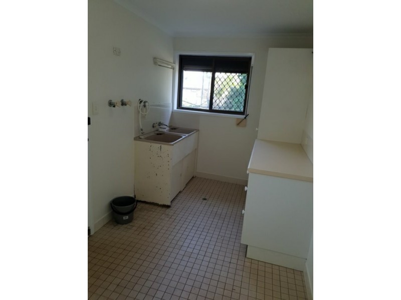 15 Garrawilla St, Robertson QLD 4109