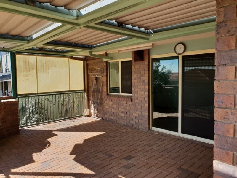 15 Garrawilla St, Robertson QLD 4109