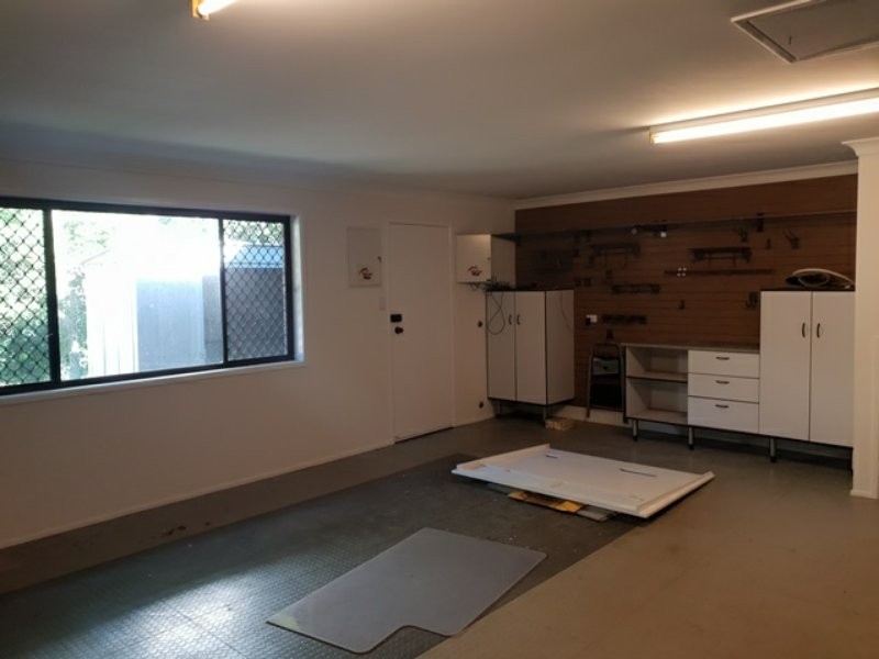 15 Garrawilla St, Robertson QLD 4109