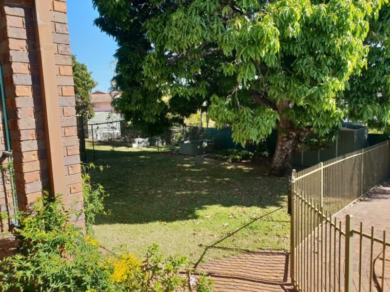 15 Garrawilla St, Robertson QLD 4109