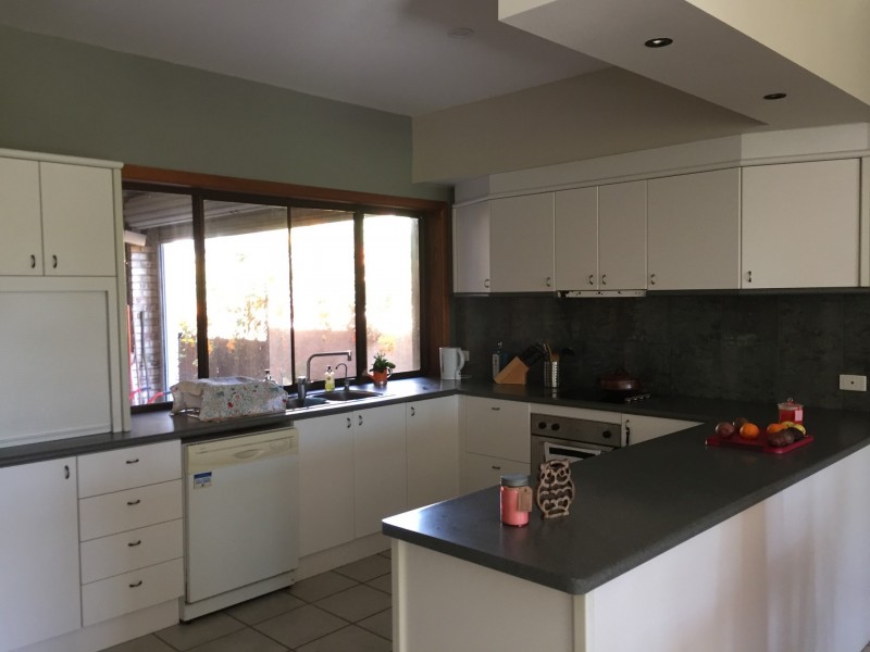 28 Appleyard Cresent, Coopers Plains QLD 4108