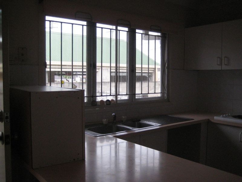 48 Chauvin St, Robertson QLD 4109