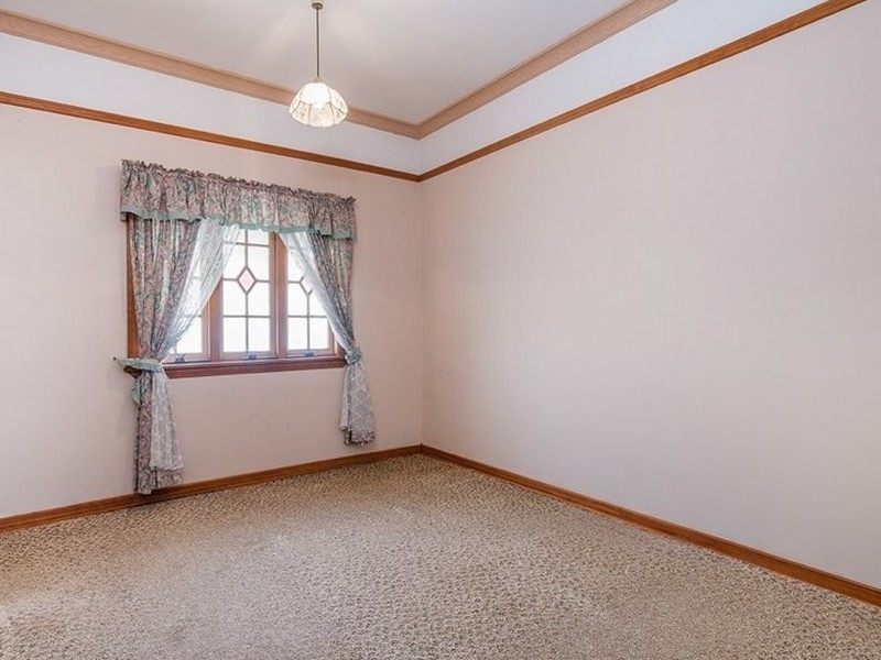 83 Orange Grove Rd, Coopers Plains QLD 4108