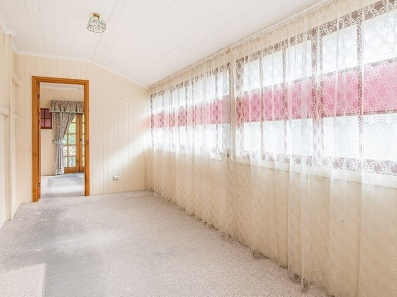 83 Orange Grove Rd, Coopers Plains QLD 4108