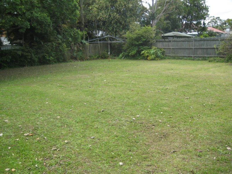 16A Cricket St, Coopers Plains QLD 4108