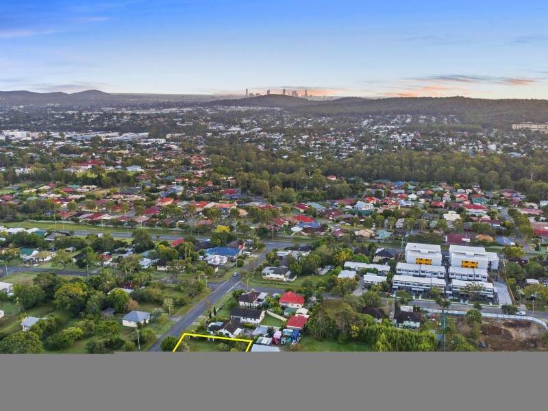 32 Augstein Street, Coopers Plains QLD 4108