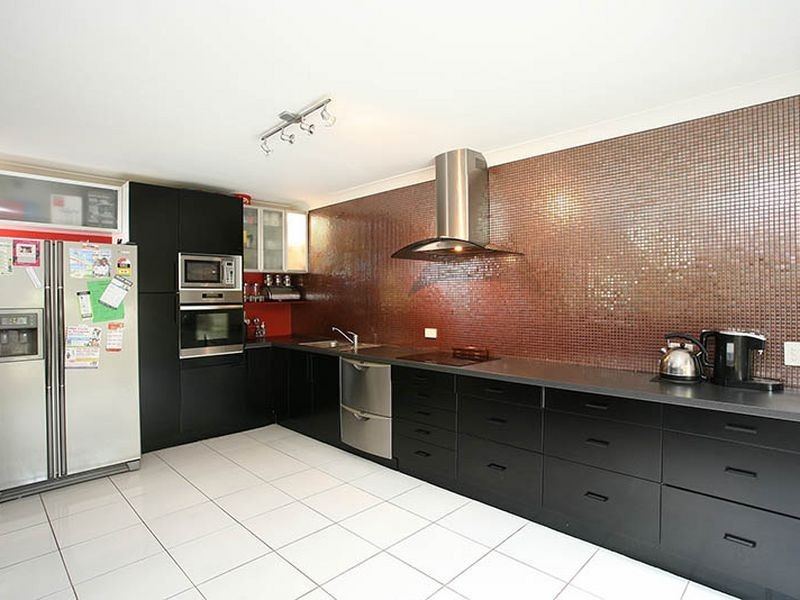 20 Cowper Place, Coopers Plains QLD 4108