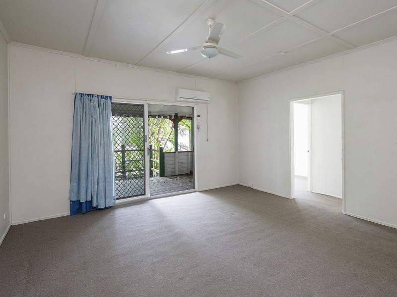 16 Evenwood Street, Coopers Plains QLD 4108