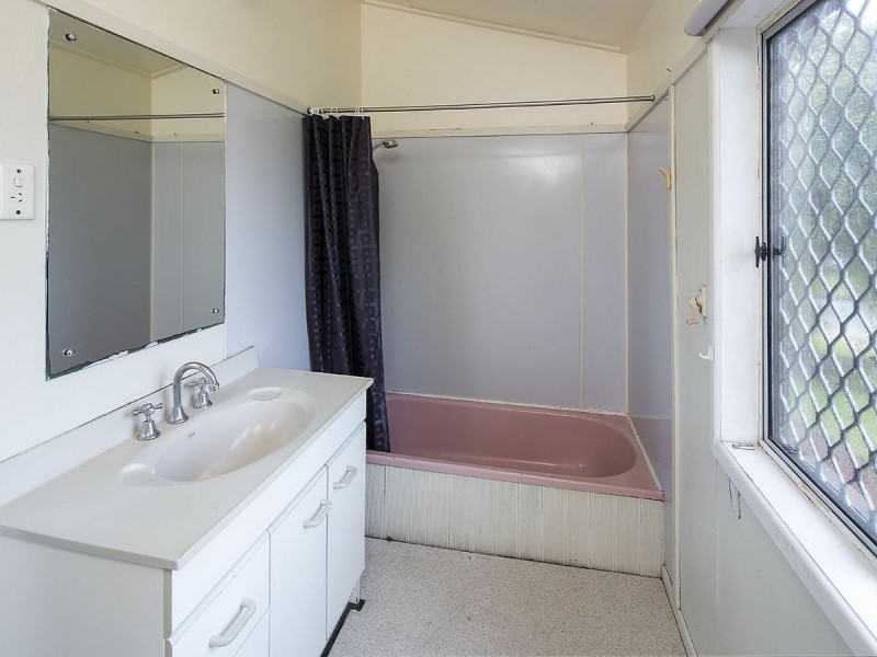 16 Evenwood Street, Coopers Plains QLD 4108