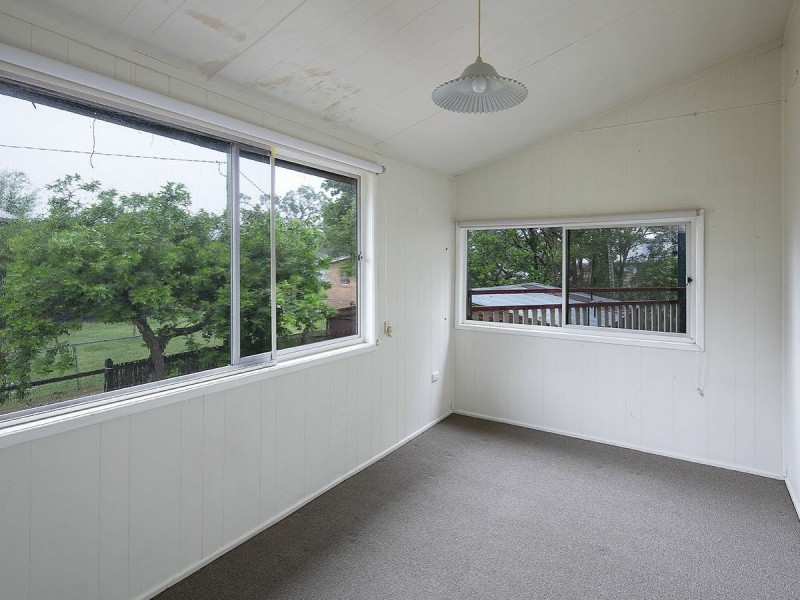 16 Evenwood Street, Coopers Plains QLD 4108