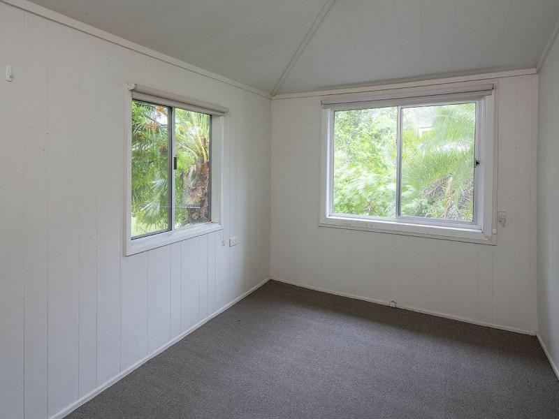 16 Evenwood Street, Coopers Plains QLD 4108