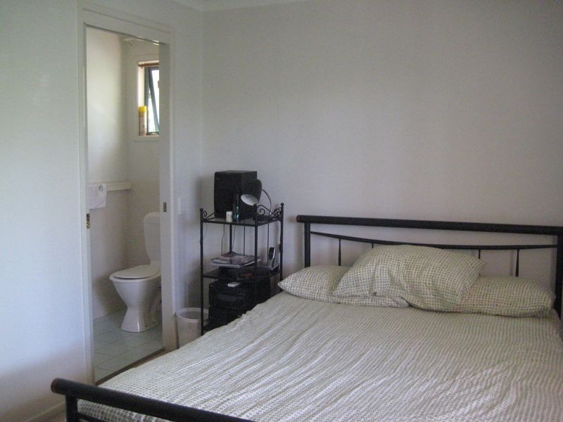 2/129 Hamilton Rd, Moorooka QLD 4105