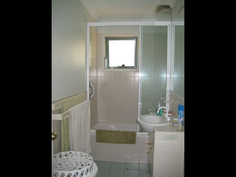 2/129 Hamilton Rd, Moorooka QLD 4105