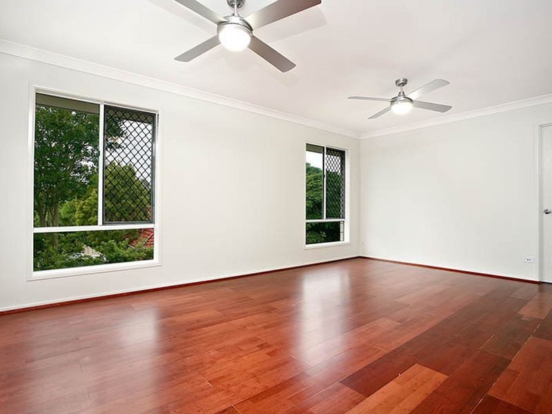 10 St. Clements Rd, Oxley QLD 4075