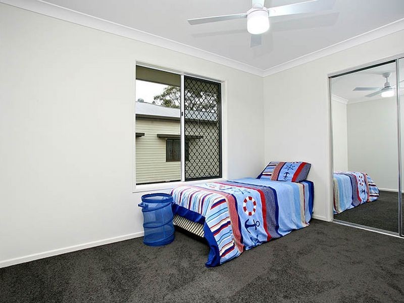 10 St. Clements Rd, Oxley QLD 4075