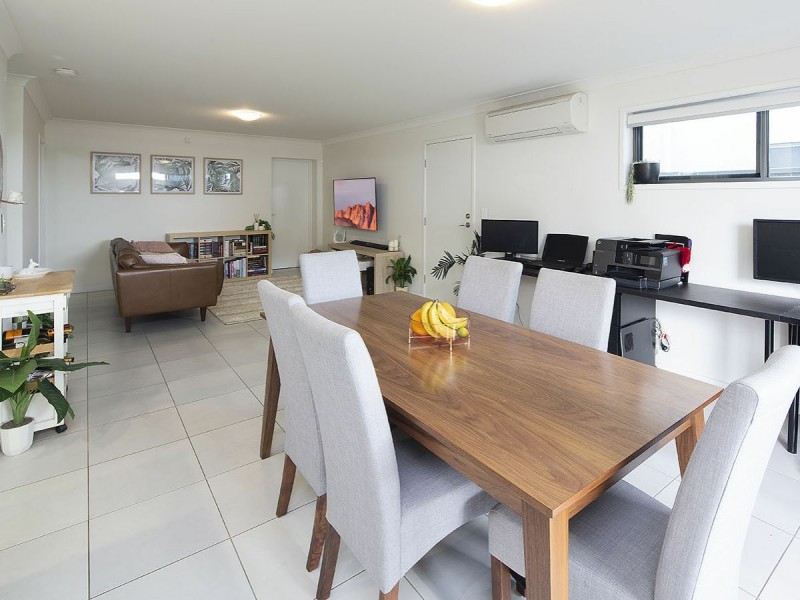 212/25 Farinazzo Street, Richlands QLD 4077