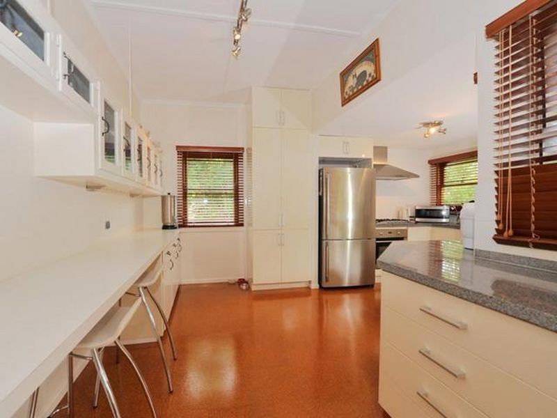 57 Thomas St, Sherwood QLD 4075