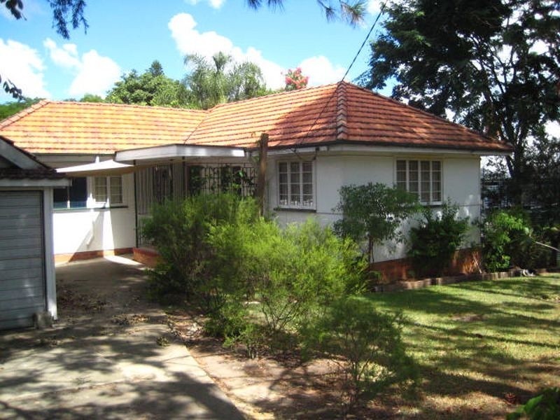 87 Hamilton St, Moorooka QLD 4105