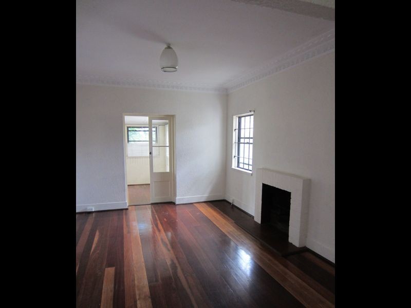 8 Olivia Ave, Salisbury QLD 4107