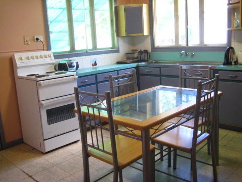 6 Kessels Rd, Salisbury QLD 4107