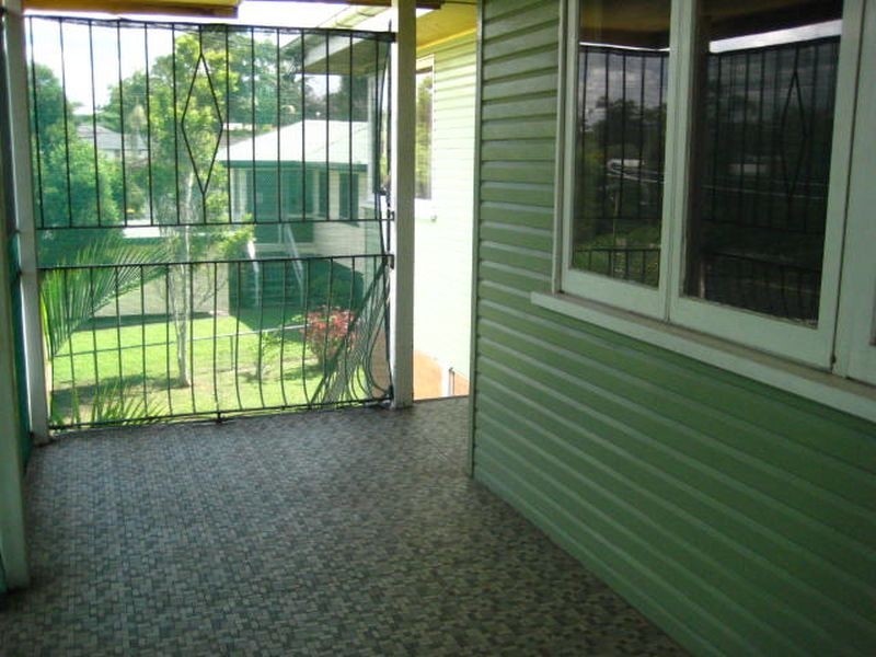 6 Kessels Rd, Salisbury QLD 4107