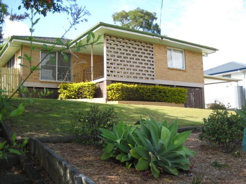 8 Patella St, Mansfield QLD 4122