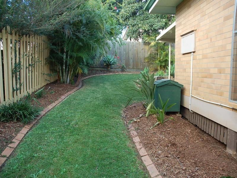 8 Patella St, Mansfield QLD 4122