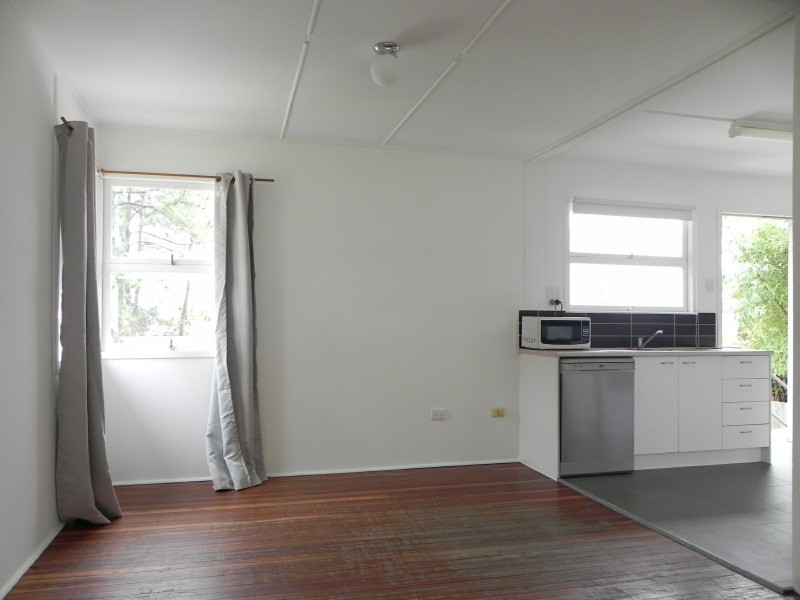 10 Evenwood Street, Coopers Plains QLD 4108