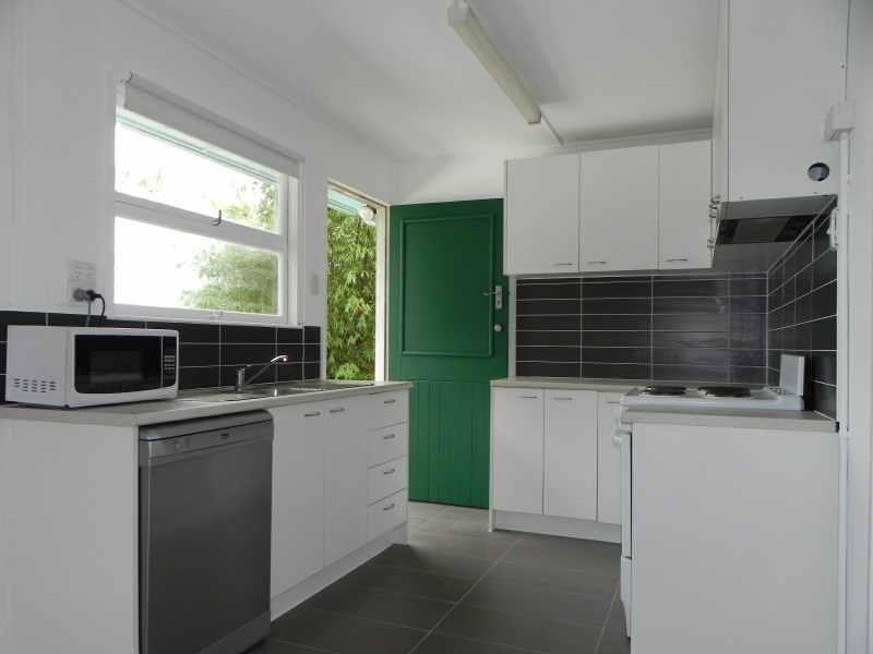 10 Evenwood Street, Coopers Plains QLD 4108