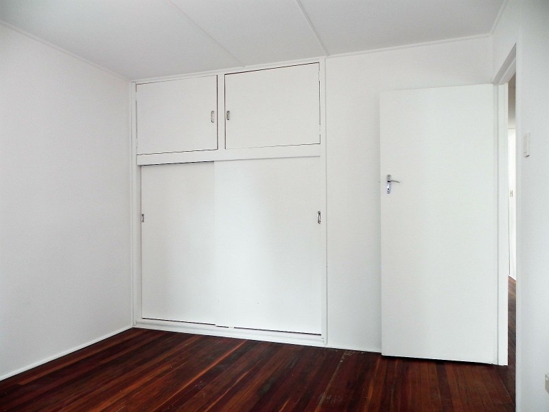 10 Evenwood Street, Coopers Plains QLD 4108