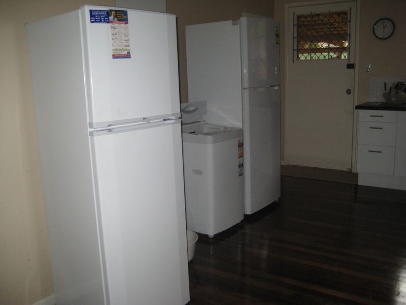 Room 3/77 Highgate St, Coopers Plains QLD 4108
