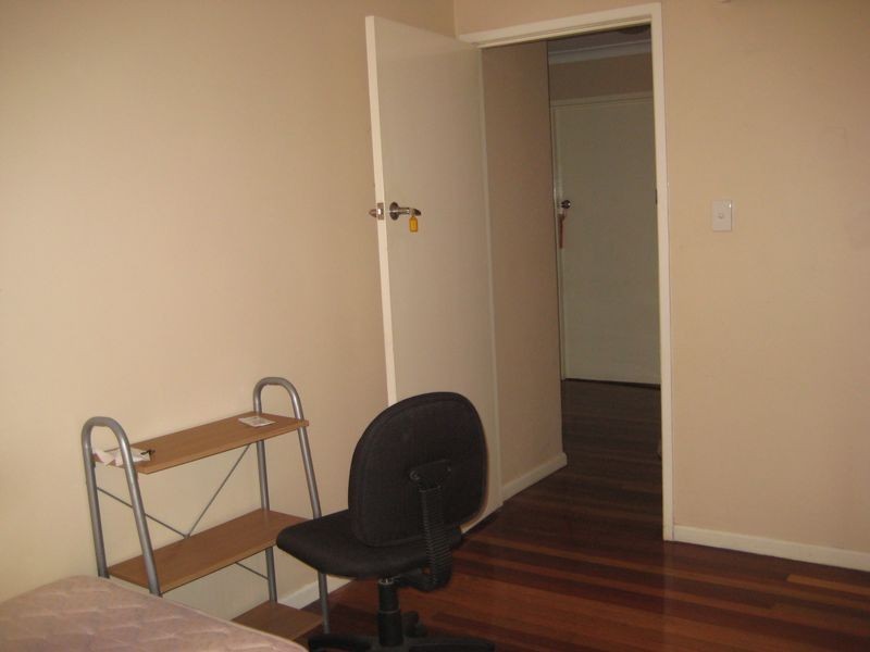 Room 3/77 Highgate St, Coopers Plains QLD 4108