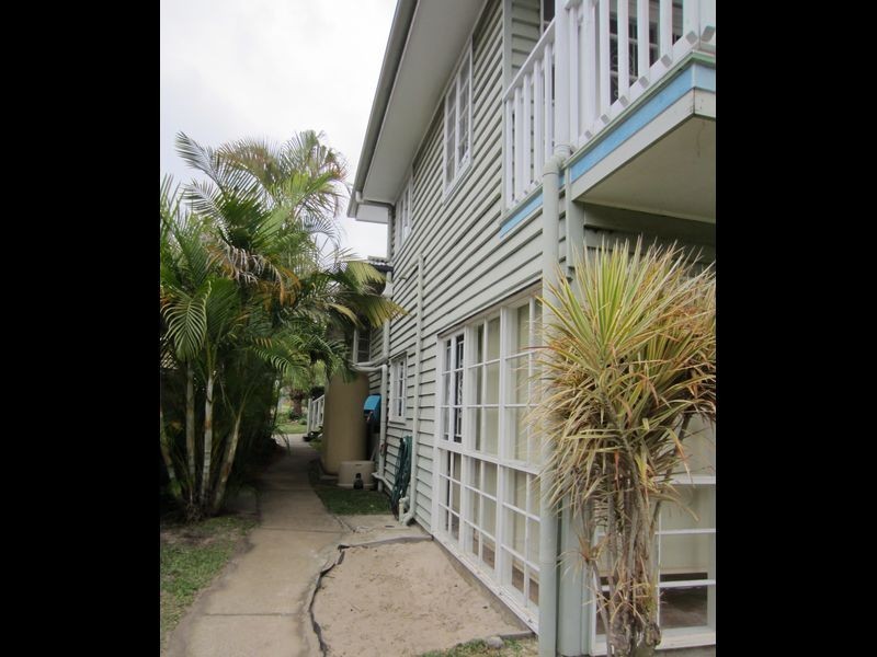 2 Upwood St, Coopers Plains QLD 4108