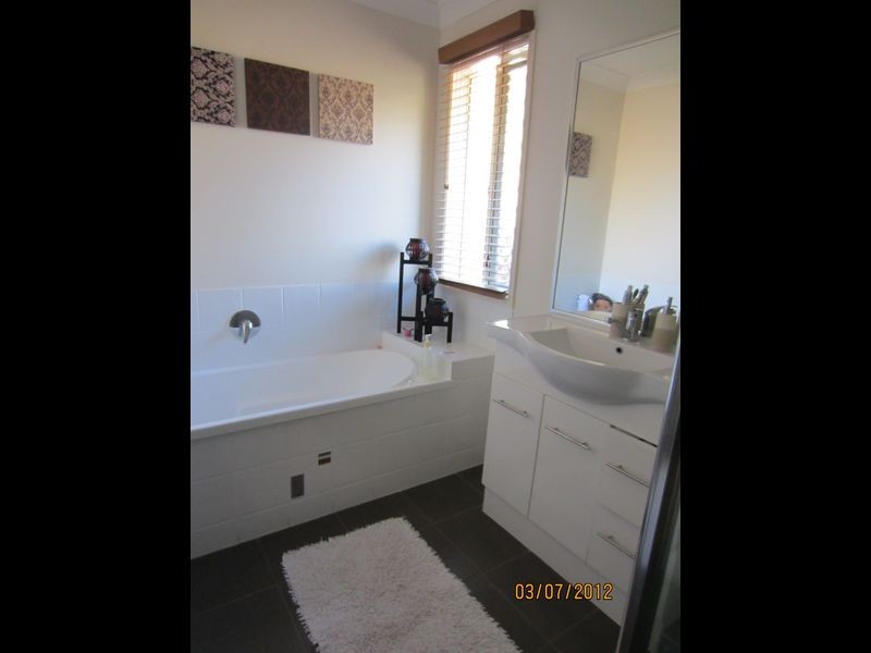 99 Ness Rd, Salisbury QLD 4107