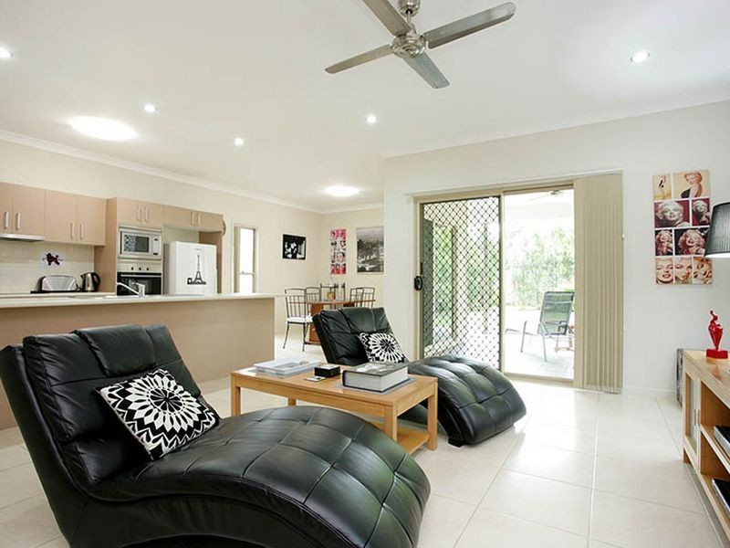 15 Harlen Rd, Salisbury QLD 4107