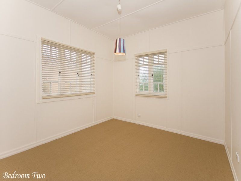 16 Elmes Road, Rocklea QLD 4106