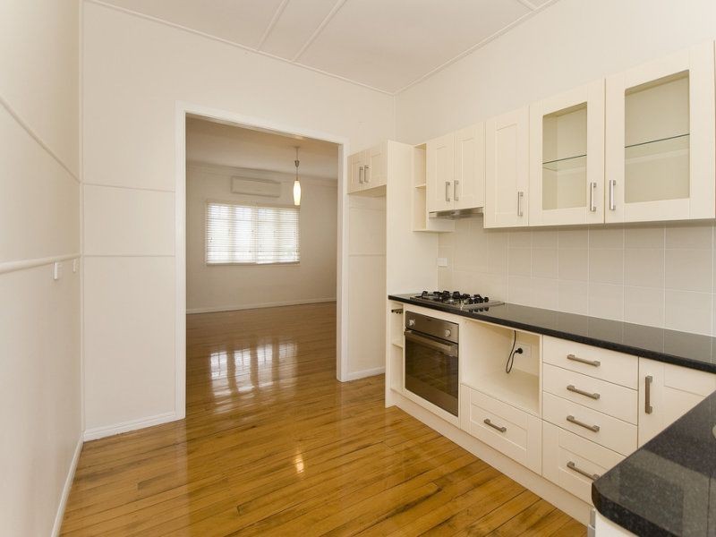 16 Elmes Road, Rocklea QLD 4106