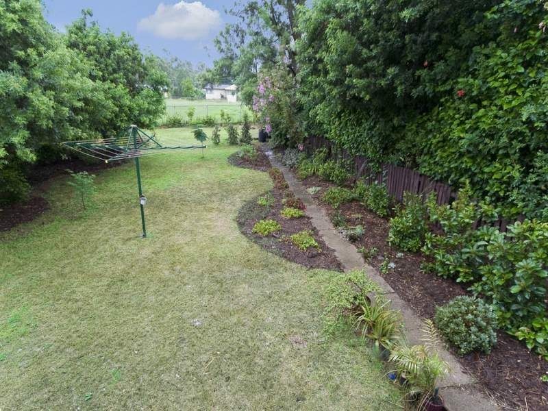 16 Elmes Road, Rocklea QLD 4106