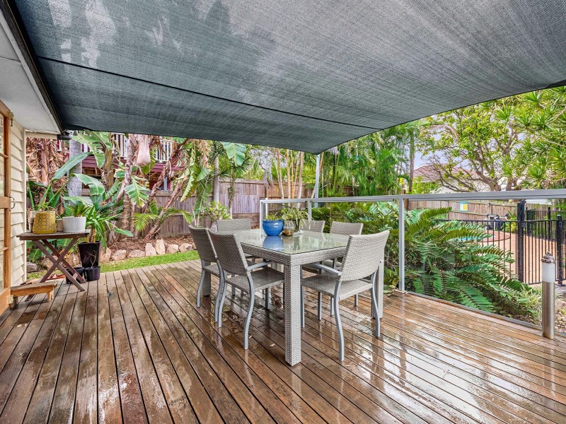 22 Pallaranda Street, Tarragindi QLD 4121