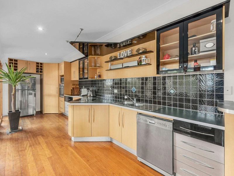 22 Pallaranda Street, Tarragindi QLD 4121