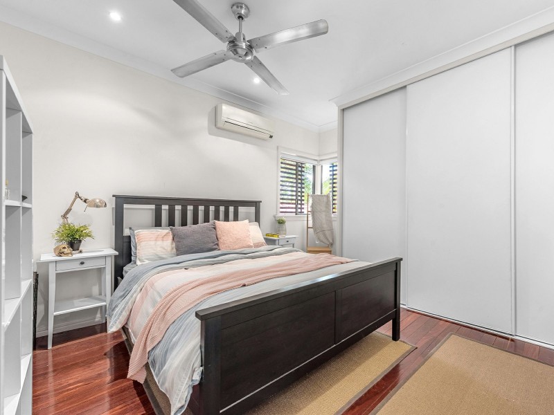 22 Pallaranda Street, Tarragindi QLD 4121