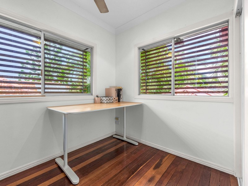 22 Pallaranda Street, Tarragindi QLD 4121